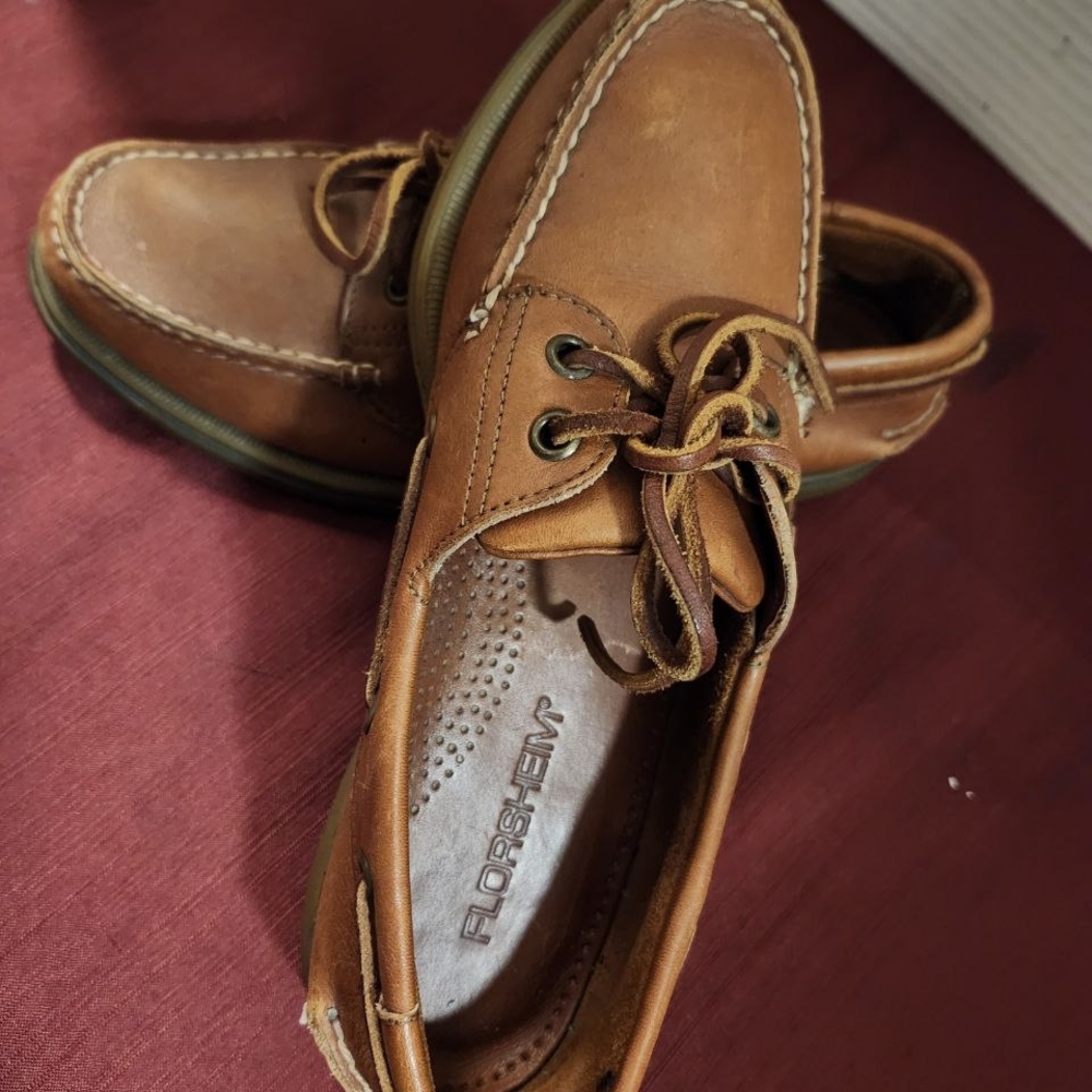 Women's Florsheim Tan Leather Boat Shoes